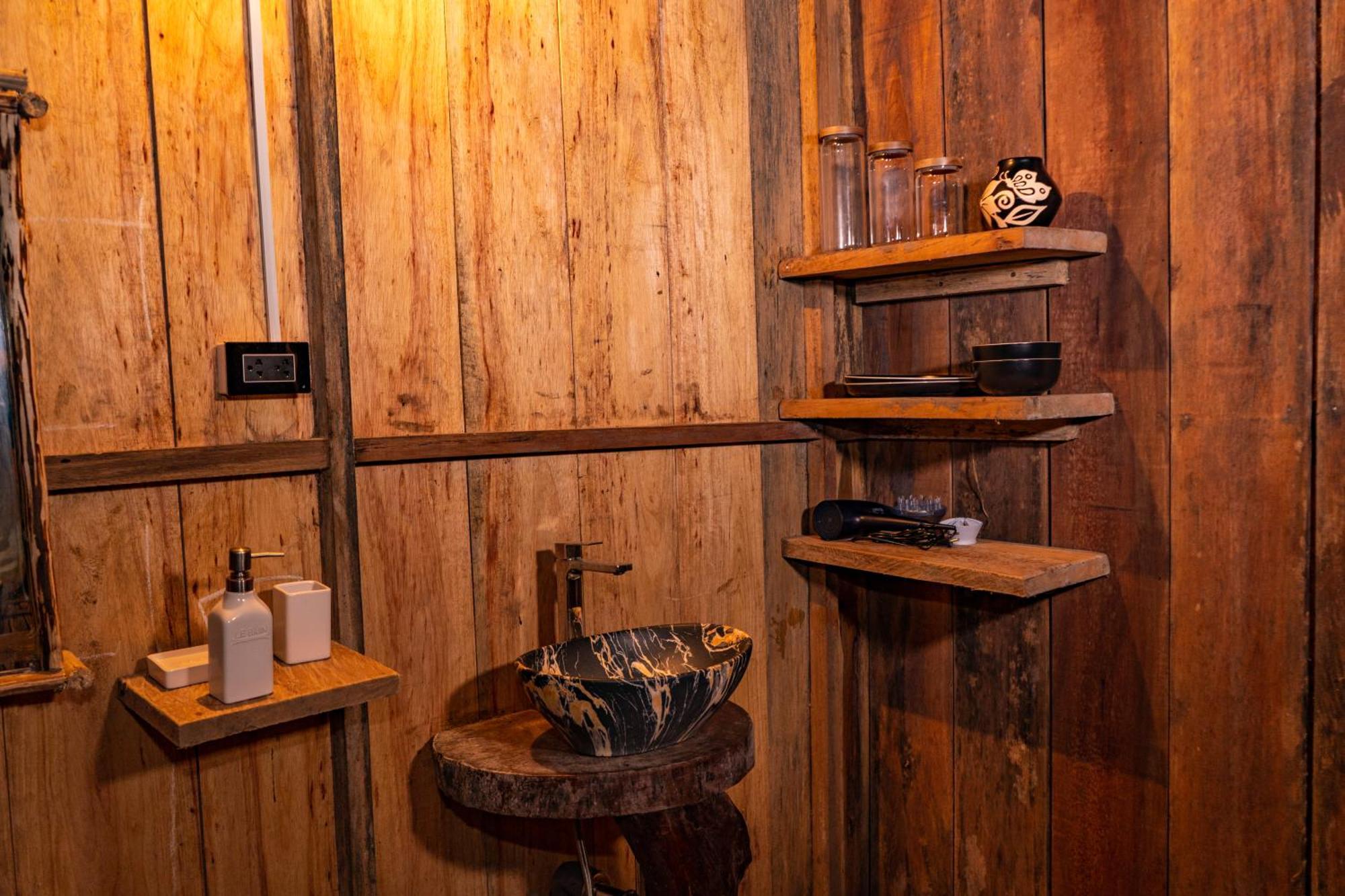 Awaken Amazonian Healing Resort All Inclusive Iquitos Bagian luar foto